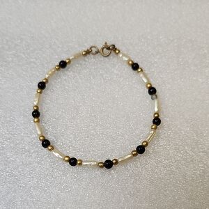 Fresh Water Pearl Black and Gold Bracelet